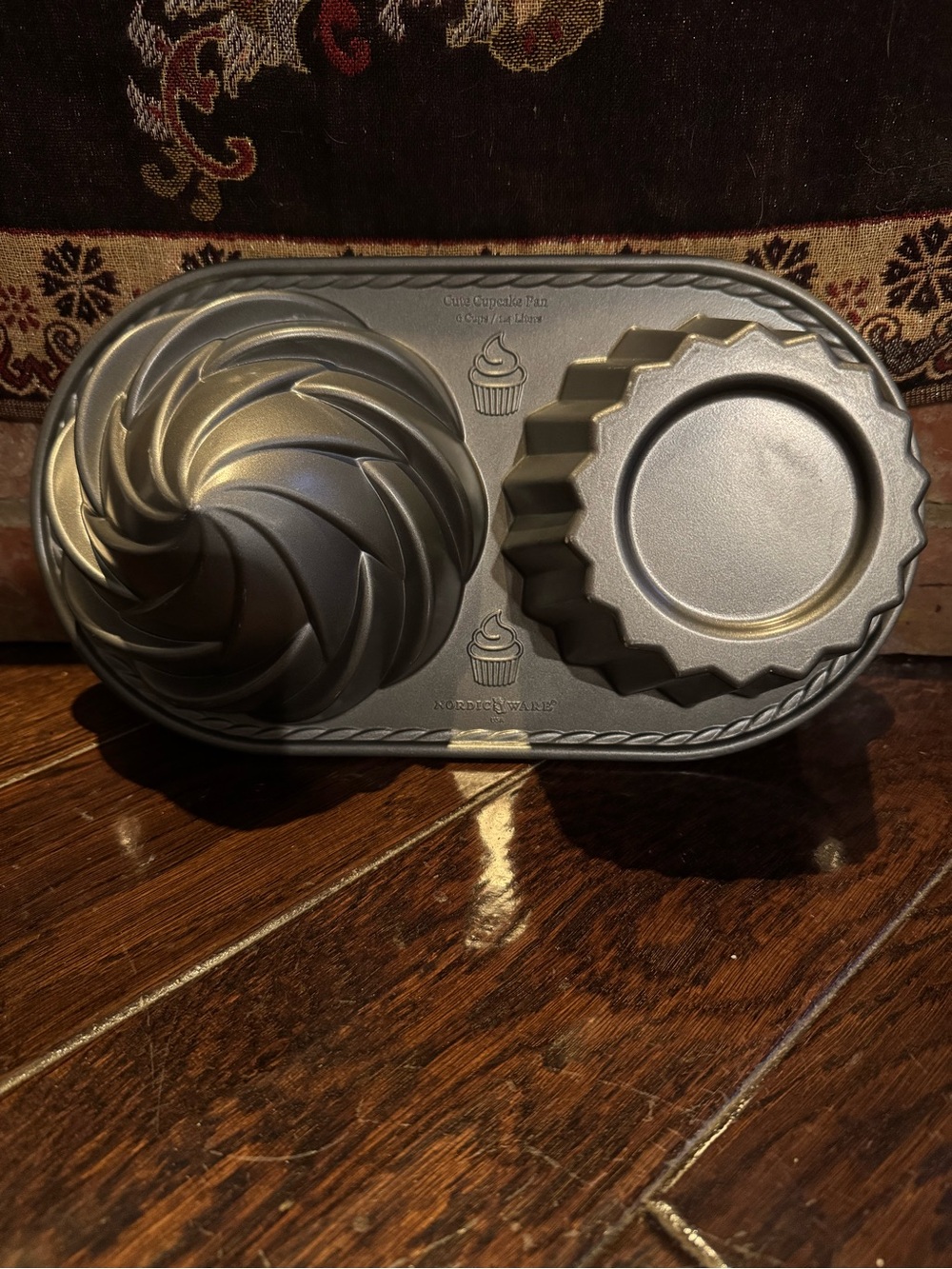 Nordic Ware JUMBO Cute Cupcake Cake Pan NORDIC WARE 6 Cups 1.4 Liters ,Non Stick